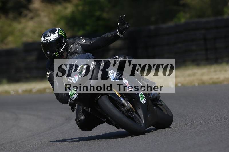 /Archiv-2023/28 05.06.2023 Moto Club Anneau du Rhin/vert-medium/1